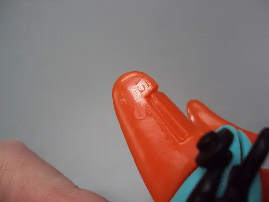 Фигурка киндер сюрприз самолет с глазками Disney самолетик бежит №18590м На торгах