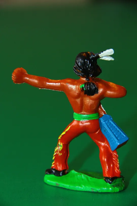 Купити індіанець ГДР 102 ВЕЛИКЕ ДЕРЕВО Олександр Гейнер ЛЮКС