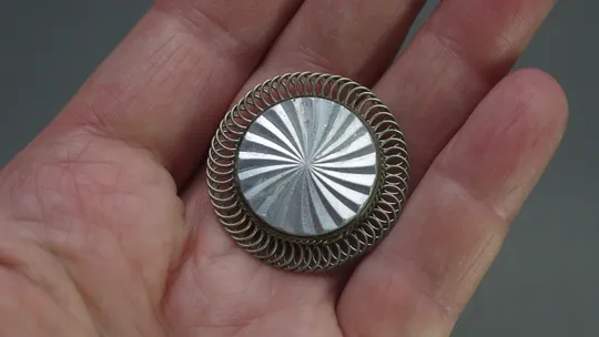 Брошка мельхіор скань червоне скло стара радянська біжутерія Вживане Інтернет-аукціон