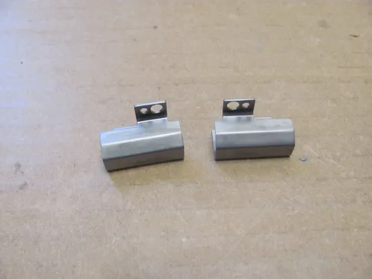 номер0979-39 комплектуюче заглушка петель Кришки петель Захисні елементи петель Корпусні заглушки для петель для Lenovo Thinkpad T15g P15 Gen 1 Gen 2  оригінал Ціна