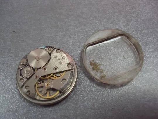 часы наручные механизм циферблат олимпиада clometta №342 Де купити