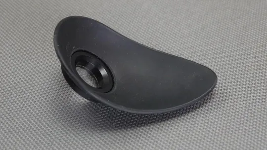 Наглазник резиновый универсальный с металлическим каркасом под резьбовое крепление Ф=22мм Ціна