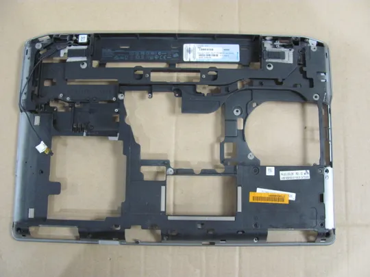 372-14 Кришка дно піддон корпуса 06CX42 AM0FH000100  для DELL LATITUDE E6520  оригінал Ціна