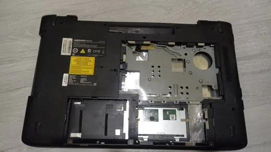 Купити Корпус Medion E7420 в зборі