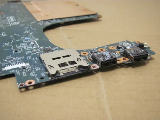 номер0944-16 материнська плата Mainboard Материнка Основна плата Системна плата Плата системи Laptop motherboard мамка ноутбучна плата 448.0GU05.0021 i7-9750H SRF6U для Lenovo Thinkpad P1 Gen 2  оригінал Торговий майданчик