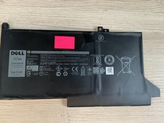 55 DELL DJ1J0  Износ: 90% DELL Latitude 12 7000, 7280, 7290, 7380, 7390, 7480, 7490 Ціна