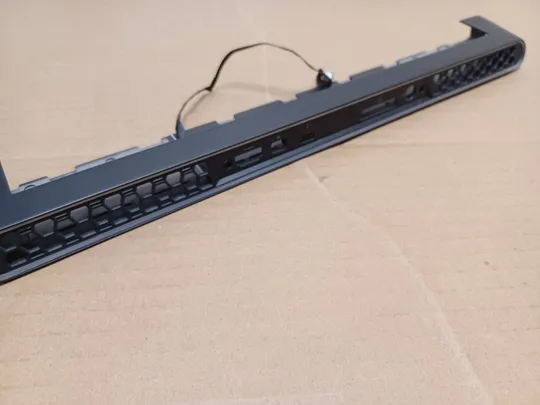 Купити номер1057-25 заглушка корпуса Пробка Заглушка роз’єму Кришка порту 0NK1FG AM2KH000B03 для Dell Alienware M15 R2 оригінал