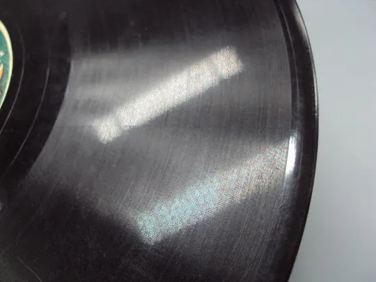 Пластинка Вишневый сад и Песня о Варшаве Лазаренко эстрадный оркестр Столяров рижский завод №15345МЯ Характеристики