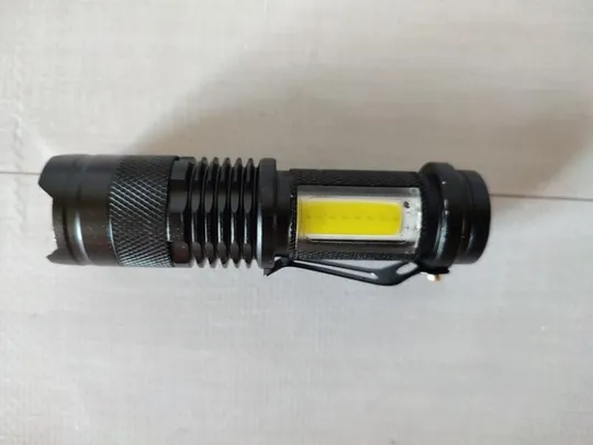 Фонарь ручной bl-525 аккумуляторный в футляре З аукціону
