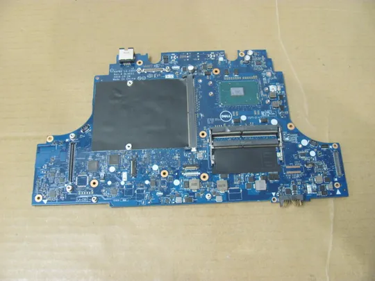 номер0908-4 материнська плата AAPB0 LA-C551P SR2FU i7-6820HQ для DELL Precision 17 7710 M7710  оригінал Ціна