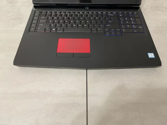 Ігровий ноутбук Dell Alienware 17 R4, 17,3&quot; FHD IPS, i7-7700HQ, 16GB, 512GB SSD+1TB, nVidia GeForce GTX 1070 8GB. Гарантія Продаж