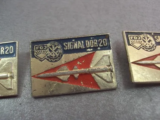 знак комсомол FDJ гдр игра сигнал 20 лот 3 шт №6233 З аукціону