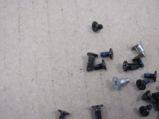 Купити номер0105-22 комплектуюче гвинти  для ASUS N75S N75SF N75SL X7DSF X7DSL N75  оригінал