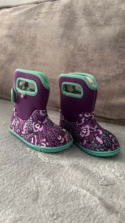 фото, Теплі дитячі водонепроникні чоботи Bogs