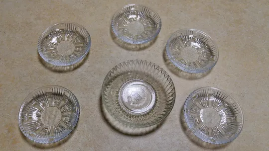 Купити Розетки блюдця старе радянськіе скло набор 5+1 Вживане