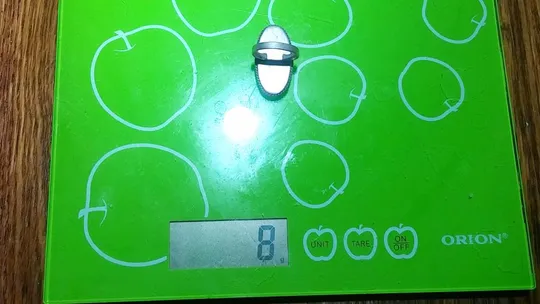 Кольцо советский мельхиор с плавленым янтарём бижутерия р18 каблучка бурштин 8г Характеристики