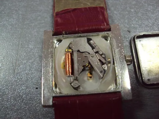 Женские наручные часы Avon quartz Japan кварц ейвон Япония с браслетом №13025 Інтернет-аукціон