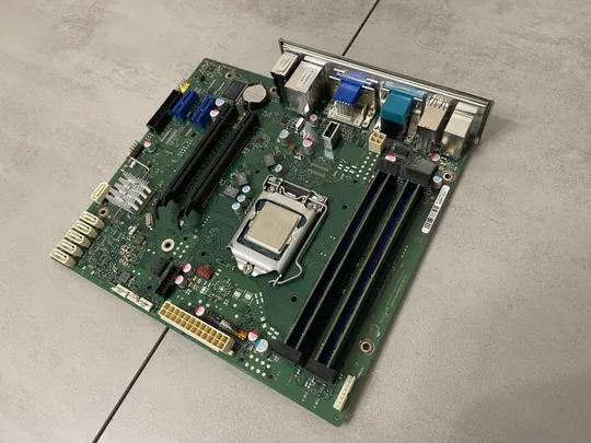 Купити Материнська плата Fujitsu D3222-B12 GS3, процесор Intel Core i3-4160, 3.60 GHz  2 ядра 4 потоки, 16GB RAM DDR3