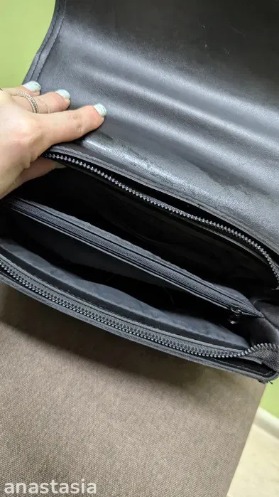 Чорна жіноча сумка Інтернет-аукціон