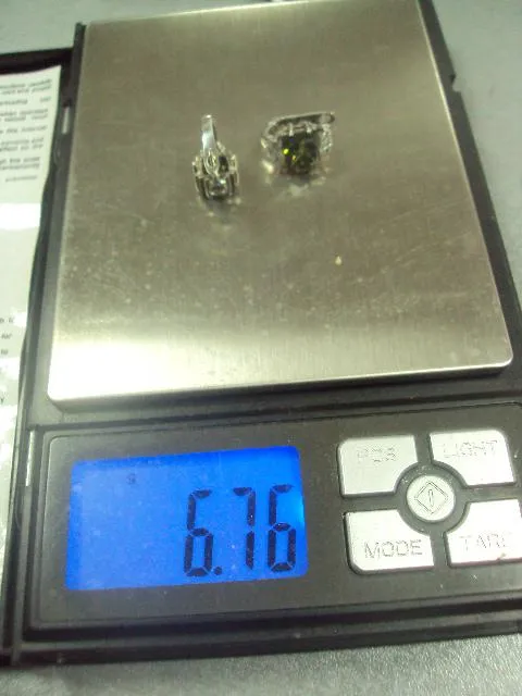 серьги кульчики зеленые и белые вставки серебро 925 проба вес 6,76 г №56 Характеристики
