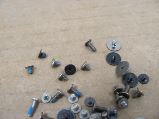 Купити 868-1 комплектуюче гвинти  для  Toshiba Dynabook SATELLITE C50 C50-E C50-H C50-G оригінал