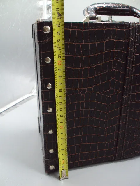 Косметичный чемодан с подсветкой Бьюти кейс органайзер для косметики и украшений 25,6х16,5х32 №18561 З аукціону