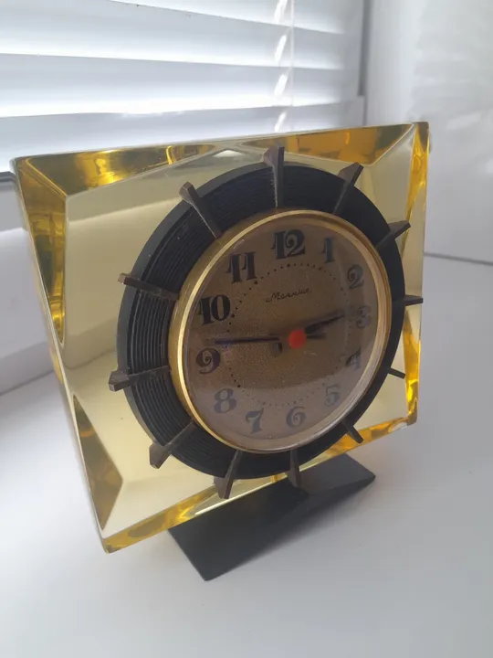 Маяк&quot; настільний годинник часів СРСР. З аукціону