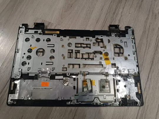 Купити Верхня частина корпуса (топкейс) з тачпадом для ноутбука Acer Aspire E5-511, E5-521, E5-531, E5-551, E5-571, E5-571G