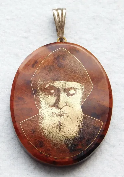 фото, Медальйон - ладанка - Святий Шарбель - обсідіан