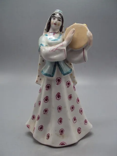 Фигура фарфор Киев девушка азербайджанка с бубном Восточный Азербайджанский танец 21,5 см №13917 Ціна