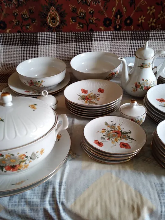 Сервіз столовий, чайний і кавовий Продаж