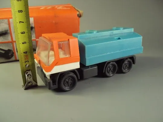 машинка автомобиль грузовой тернопольский комбайновый завод ссср грузовик в родной коробке №9110 Продаж