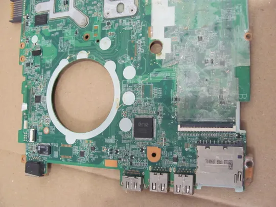 409-13 материнська плата DAY22AMB6E0 762531-501 для  HP Pavilion 15-P    оригінал в Україні