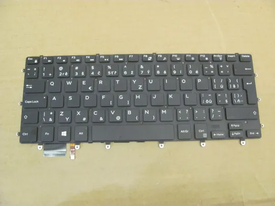 номер0916-2 клавіатура Keyboard з підсвіткою 0RYNKD PK132FO2A25 для Dell XPS 15 7590 9550 9560 9570 Inspiron 7568 2-in-1 7558 Precision 5510 5520 5530 5540 оригінал Ціна