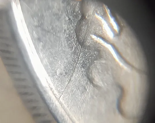 (1381) 5 копійок 1992 тріщина в металі монети на аверсі зліва + засмічення на "5" номіналу на реверсі (5 копеек 1992 брак) Де купити