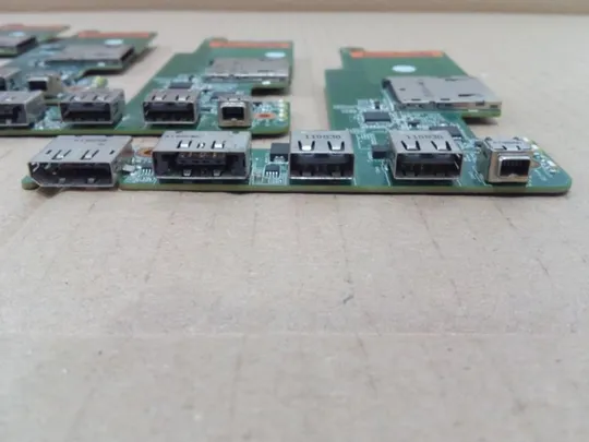 №336-7 USB/Card-Reader/DP/eSATA 01015S900-388-G 010176400-GSH-G для HP 8560w 8570w оригінал З аукціону