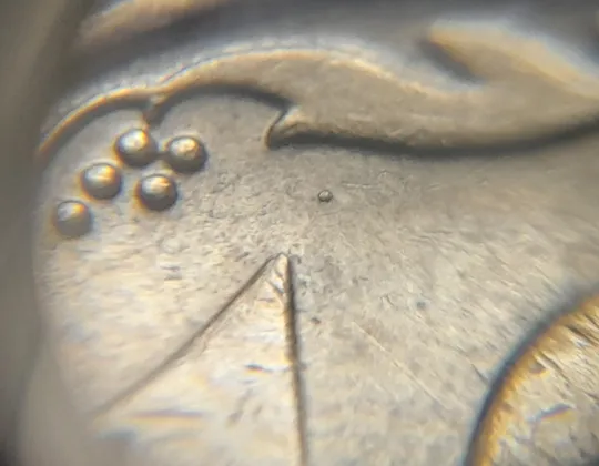 (1338) 10 копійок 2007 викрошки на реверсі (див.опис) (10 копеек 2007 брак) Продаж