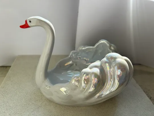Фарфорова ваза - цукерниця "Лебідь" Перламутр Київський ЕКХ завод 70-ті роки СССР Ціна