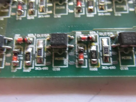 Купити ПЛАТА 64 ОПТОПАРИ + РАДІОДЕТАЛІ НА ЗАПЧАСТИНИ МАЙСТРУ