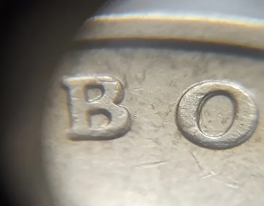 (5357) 1 гривня 2006 викрошка у "6" слова "2006" гурта + зминання на реверсі (1 гривна 2006 брак) Продаж