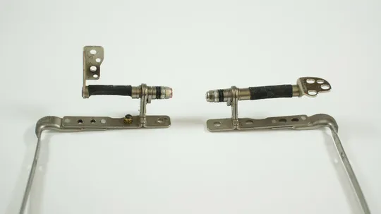 Петлі для ноутбука HP PAVILION DV4-1000, DV4-2000 series (AM03V000320 + AM03V000420) (ліва+права) Ціна