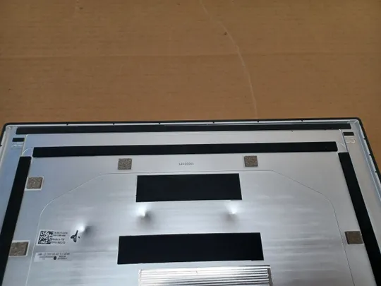 номер1055-25 кришка матриці  0M7JT3 AM26W000401  для DELL XPS 15 9570 7590 Precision 5530 5540 Кришка дисплея Тильна кришка Корпус матриці Верхня кришка matrix cover Top Case LCD Cover Rear Lid Back Cover Housing Cabinet оригінал Характеристики