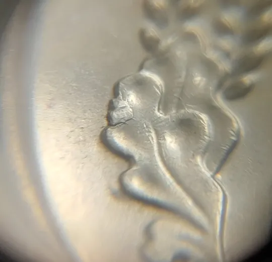 (7931) 10 копійок 2019 різновид викрошок і розколів на аверсі (10 копеек 2019 брак) Продаж