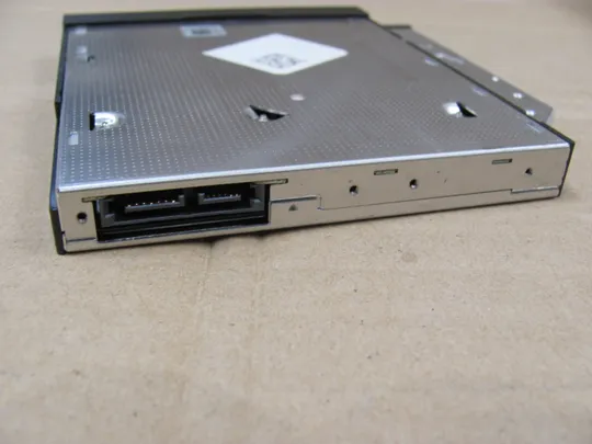 номер0909-9 DVD-привод DVD Привод Привіт Заглушка (панелі) CD/DVD для ноутбуків  CD DVD Зчитувач дисків Читалка  CP620623-01 CP522891-01 CP542687-01 CP608707-01 CP556082-01 для FUJITSU E782 E751 E752 E780 S782 S710 S751 оригінал З аукціону