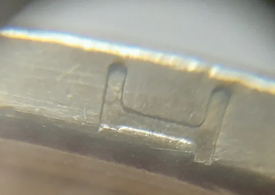 (5131) 1 гривня 2014 викрошка у букві "Н" слова "ОДНА" на гурті (1 гривна 2014 брак) Продаж