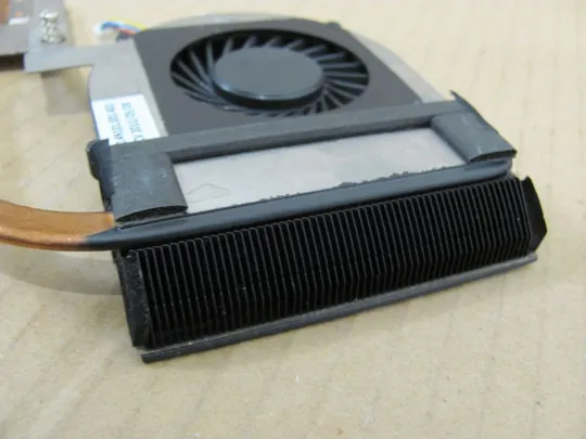 номер0138-17 система охолодження 60.4N101.001 для MEDION P7624 E7218 оригінал З аукціону