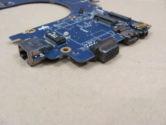 638-21  материнська плата SR340  i5-7300U DDM70 LA-F401P  для  Dell Latitude E5480 оригінал Де купити