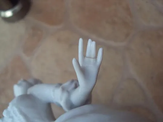 Фарфоровая фигура Валлендорф девушка дама в платье Валендорф 19 см (на пальцах склейка) №3211 Характеристики