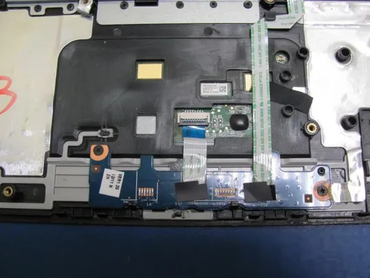 №113-2 Кришка панель палмрест та тачпад 6070B0742502 758051-001 для HP Pavilion 350 G1 оригінал З аукціону