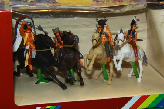 Купити ІНДІАНЦІ НА КОНЯХ индейцы BRITAINS 54мм Англія  НАБІР №7404